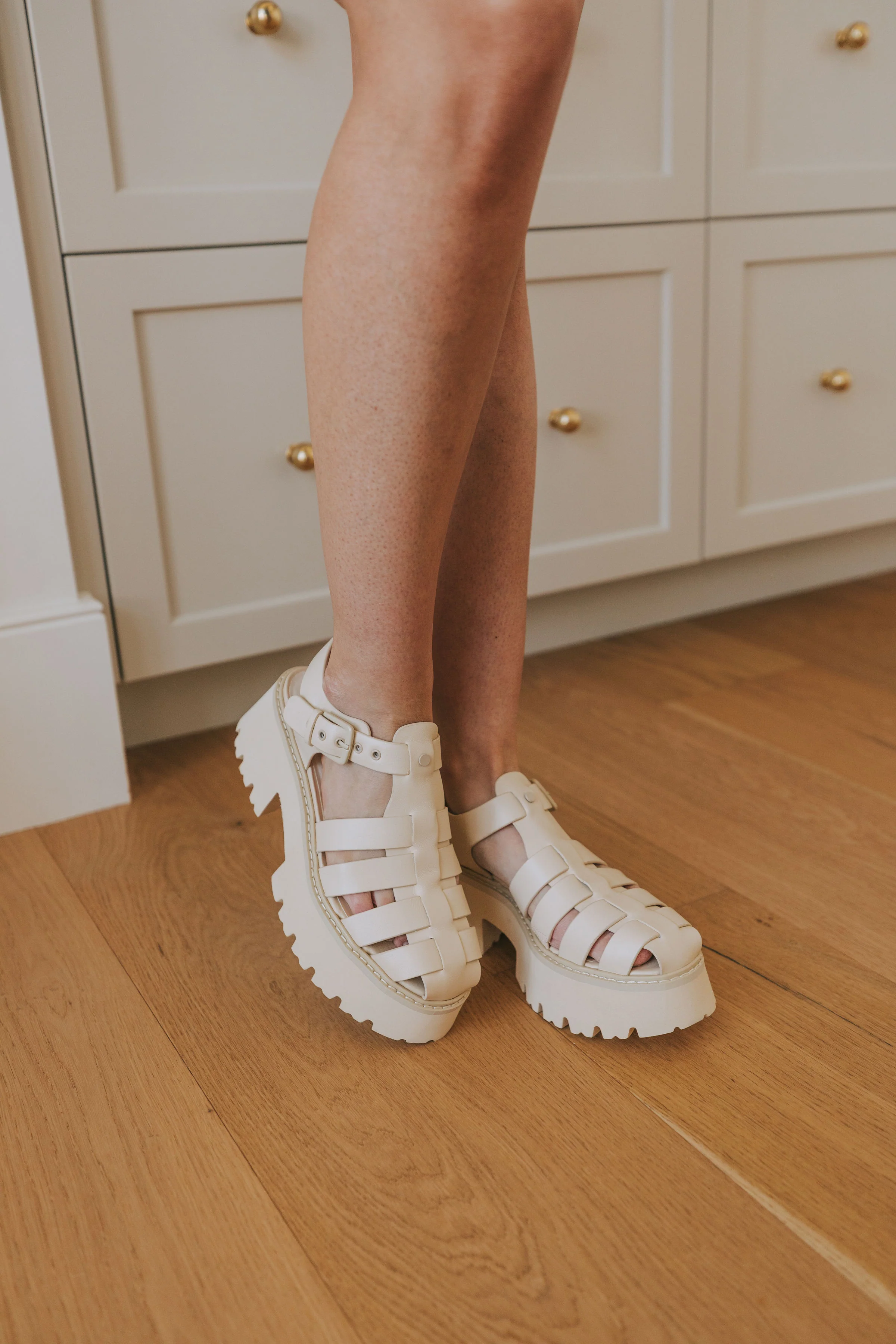 DOLCE VITA - Lasly Tonal Sandals - Image 2