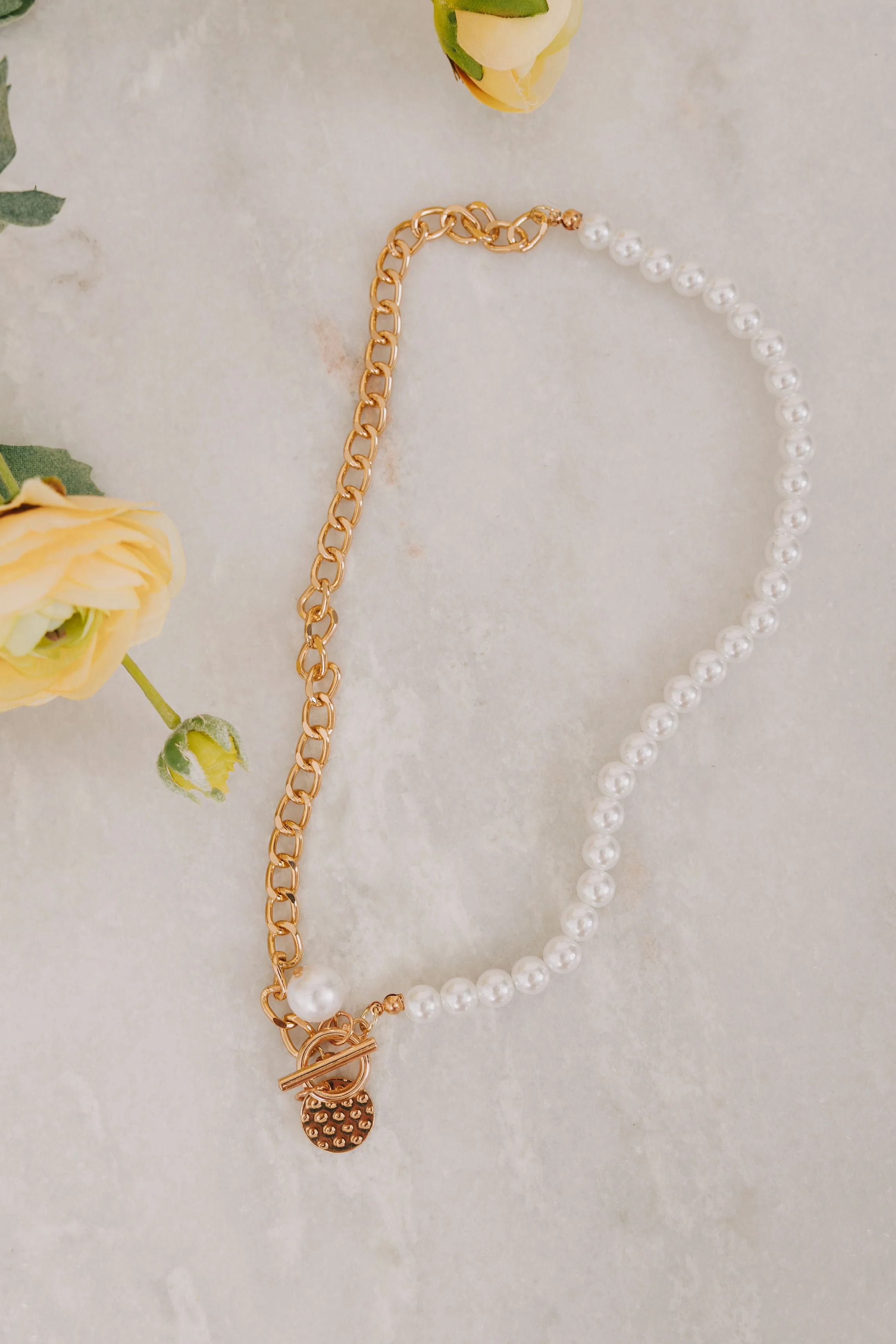Dreamy Gaze Necklace - Image 2