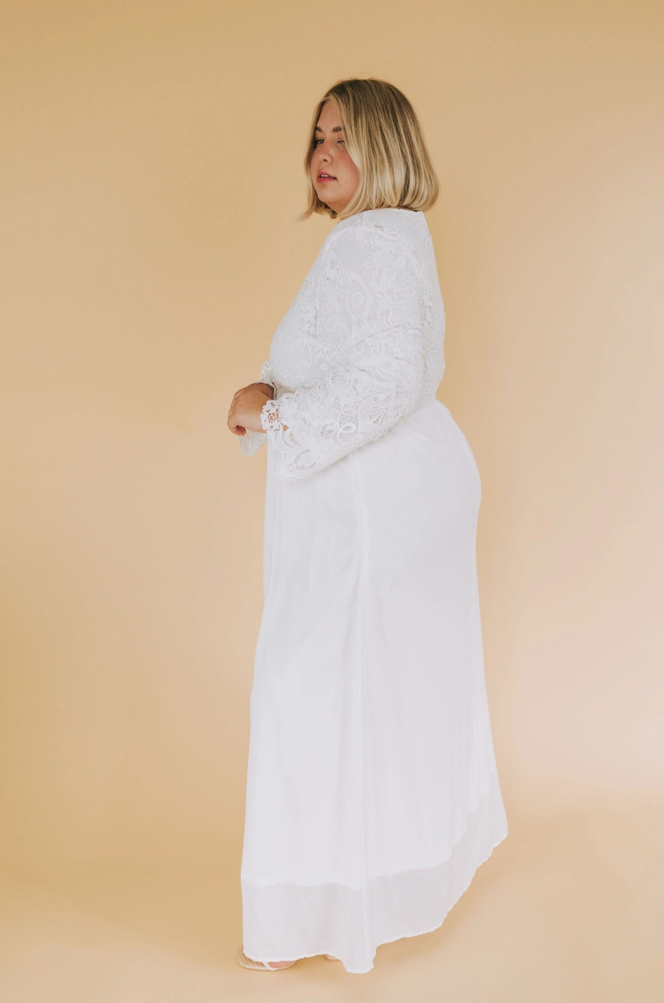 EXCLUSIVE - The White: Gloria - Image 9