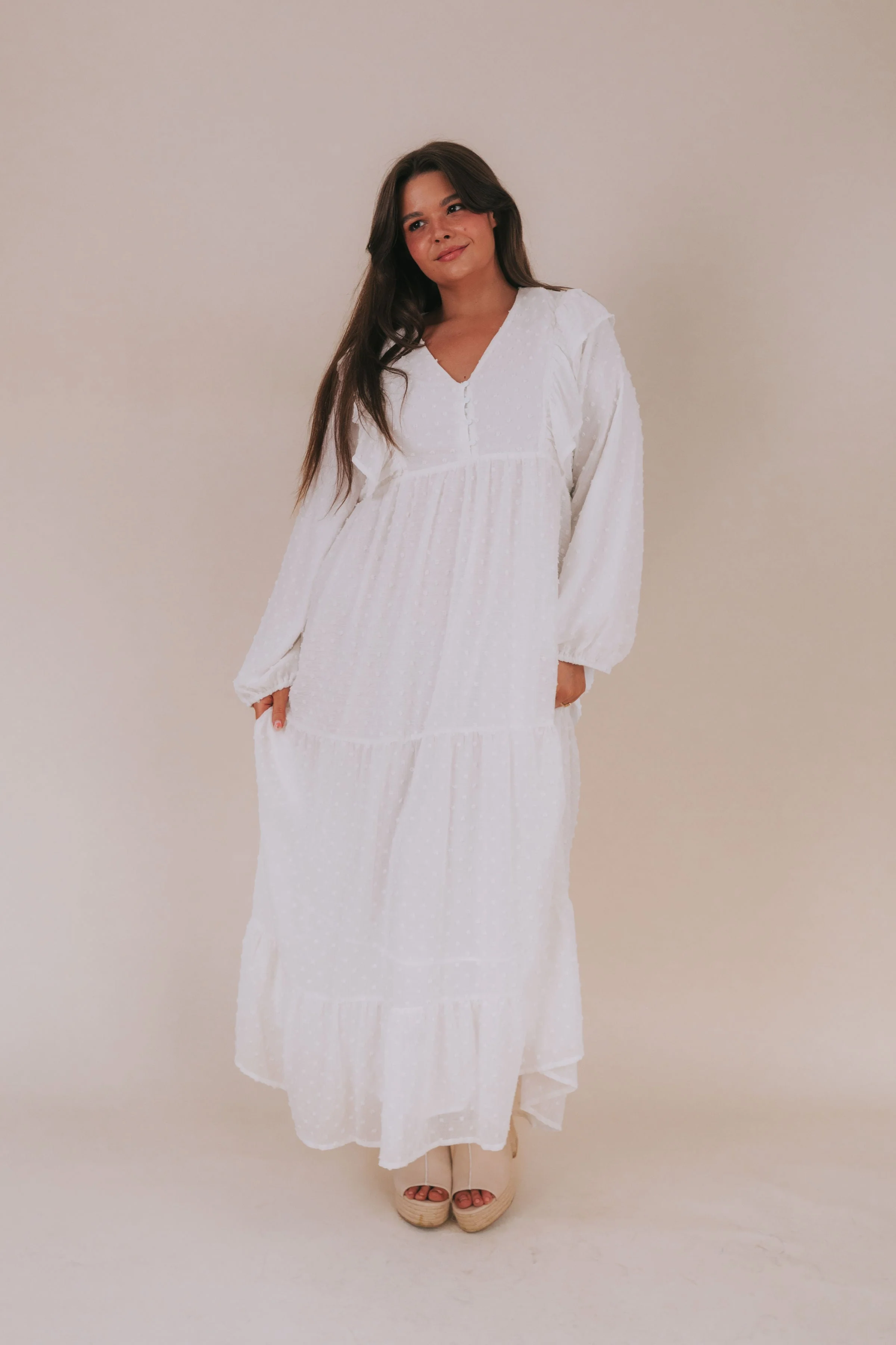 EXCLUSIVE - The White: Lillian - Image 8