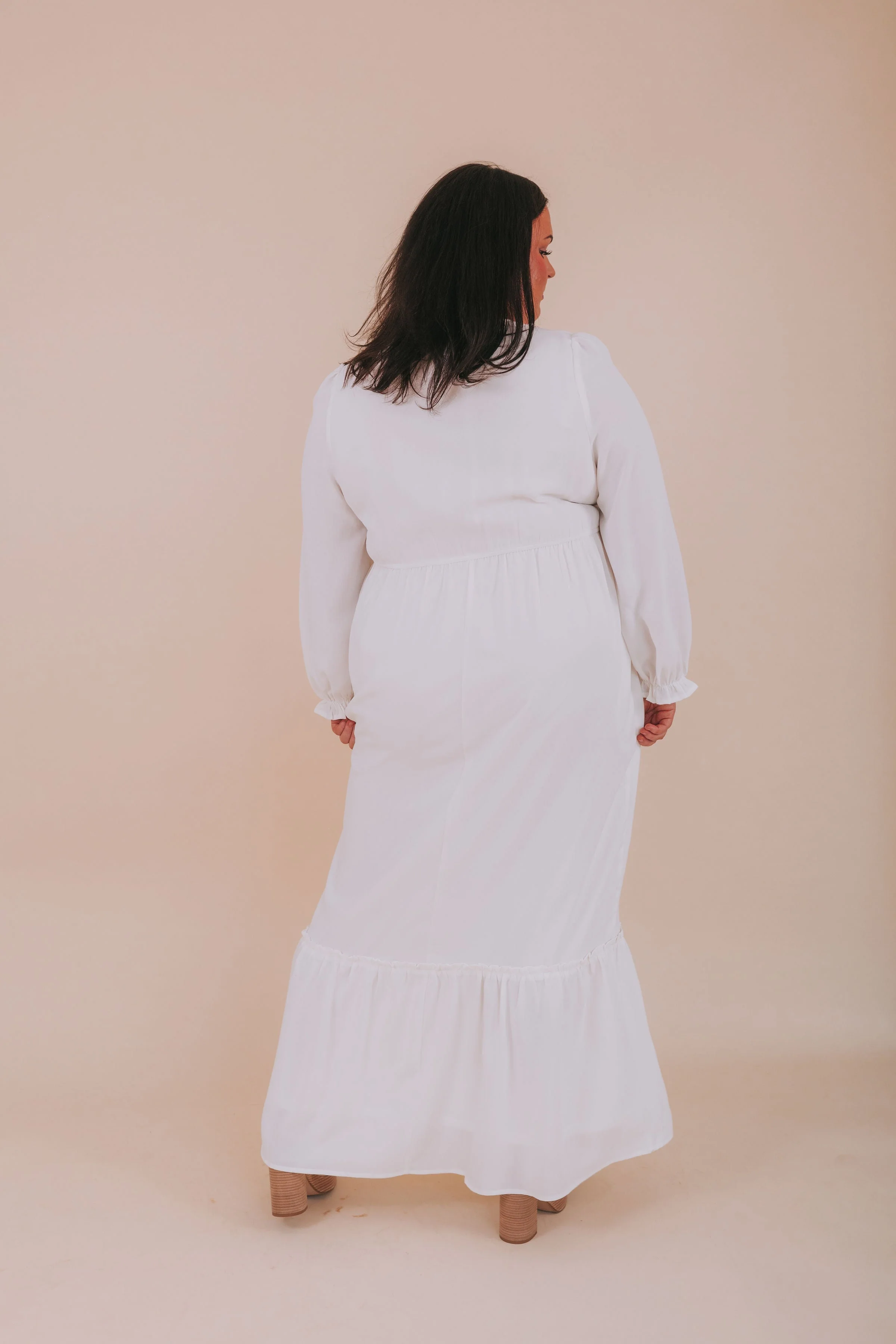 EXCLUSIVE - The White: Phyllis - Image 11