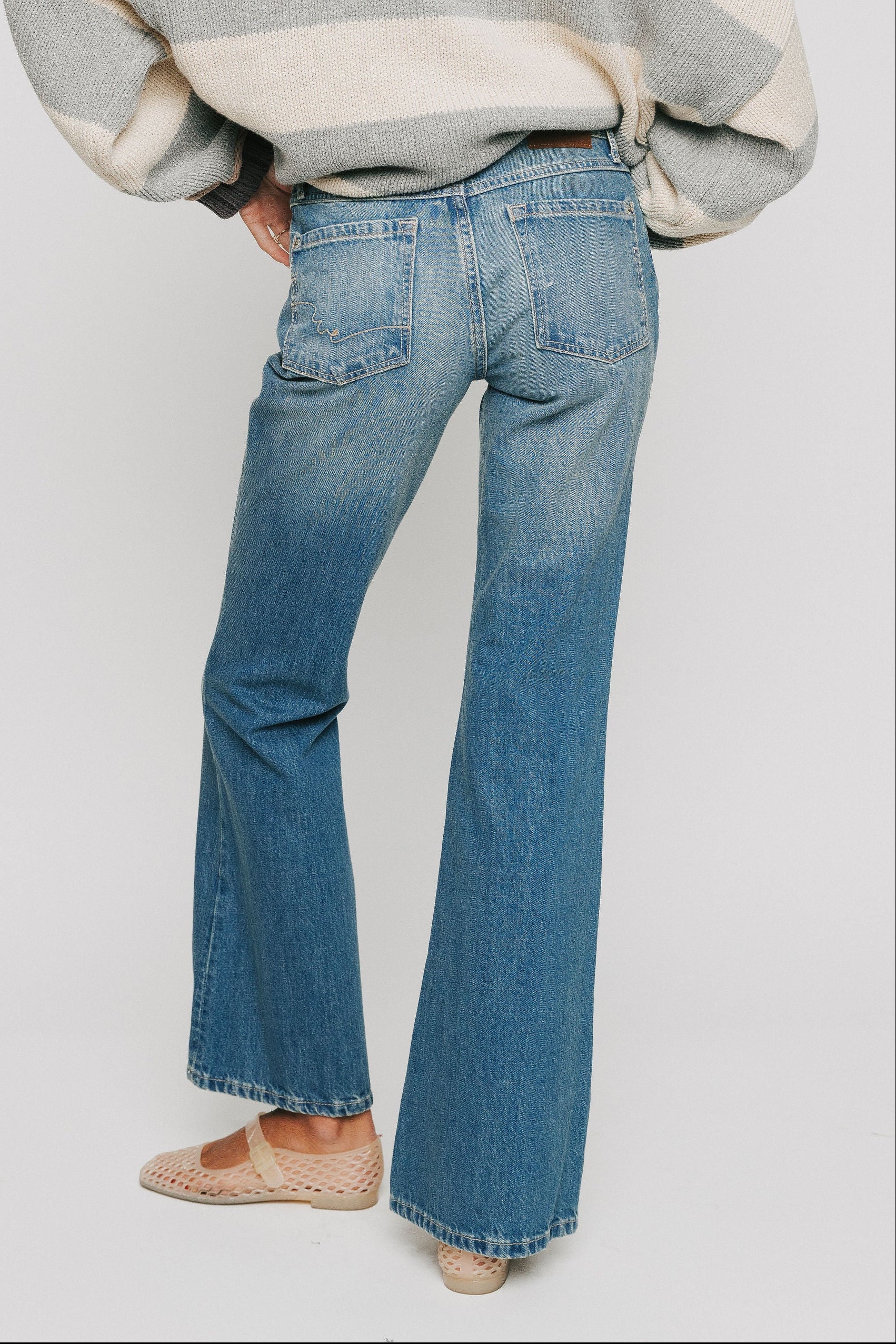 FREE PEOPLE - West Coast Relaxed Flare Jeans - Image 4