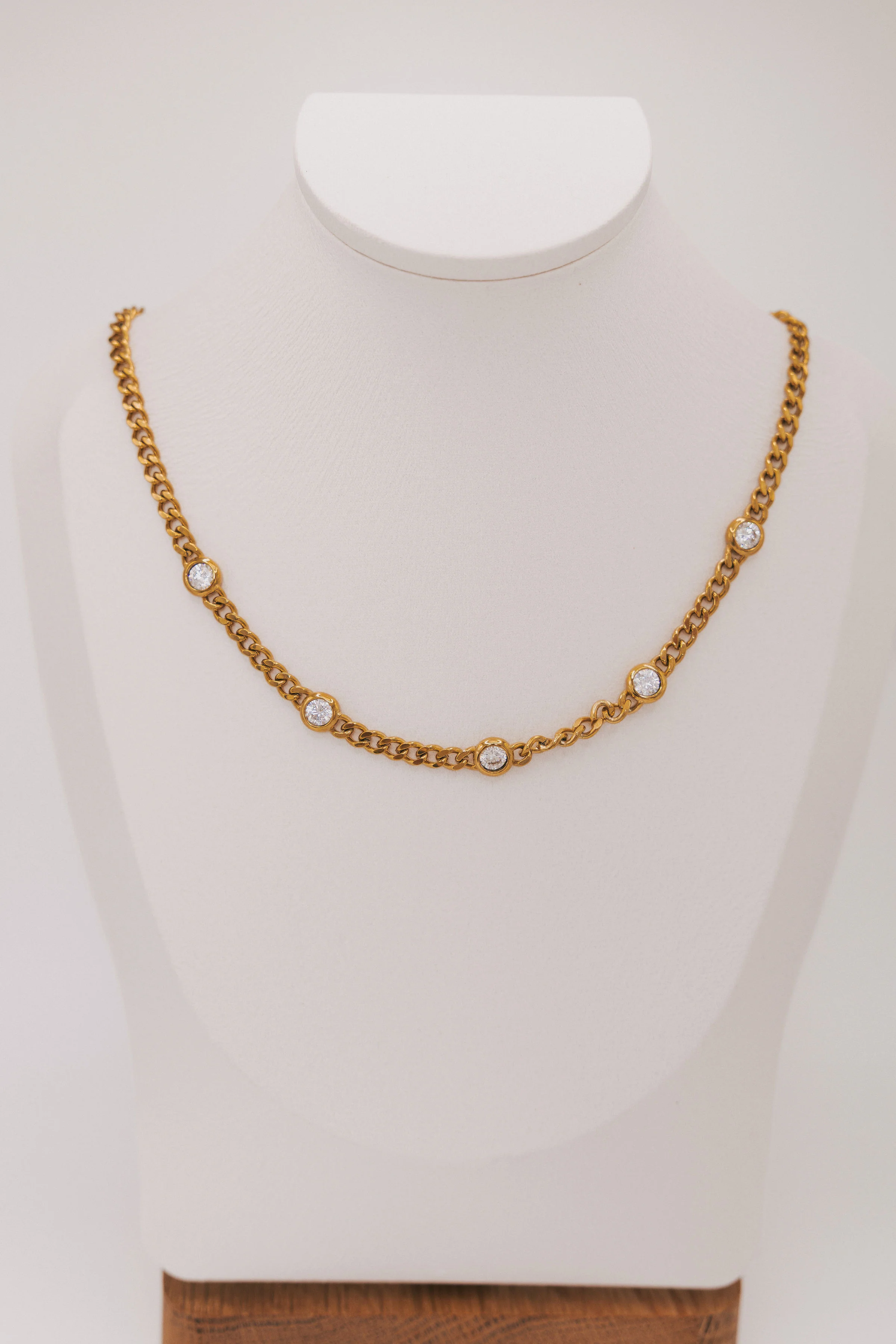 Like Paradise Necklace - 18K Gold Plated - Image 2