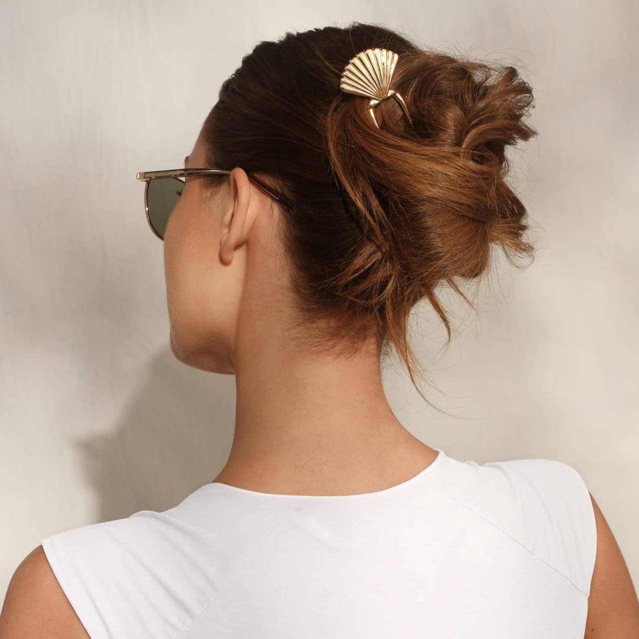 KITSCH - Metal Clam Shell French Hair Pin - Gold - Image 4