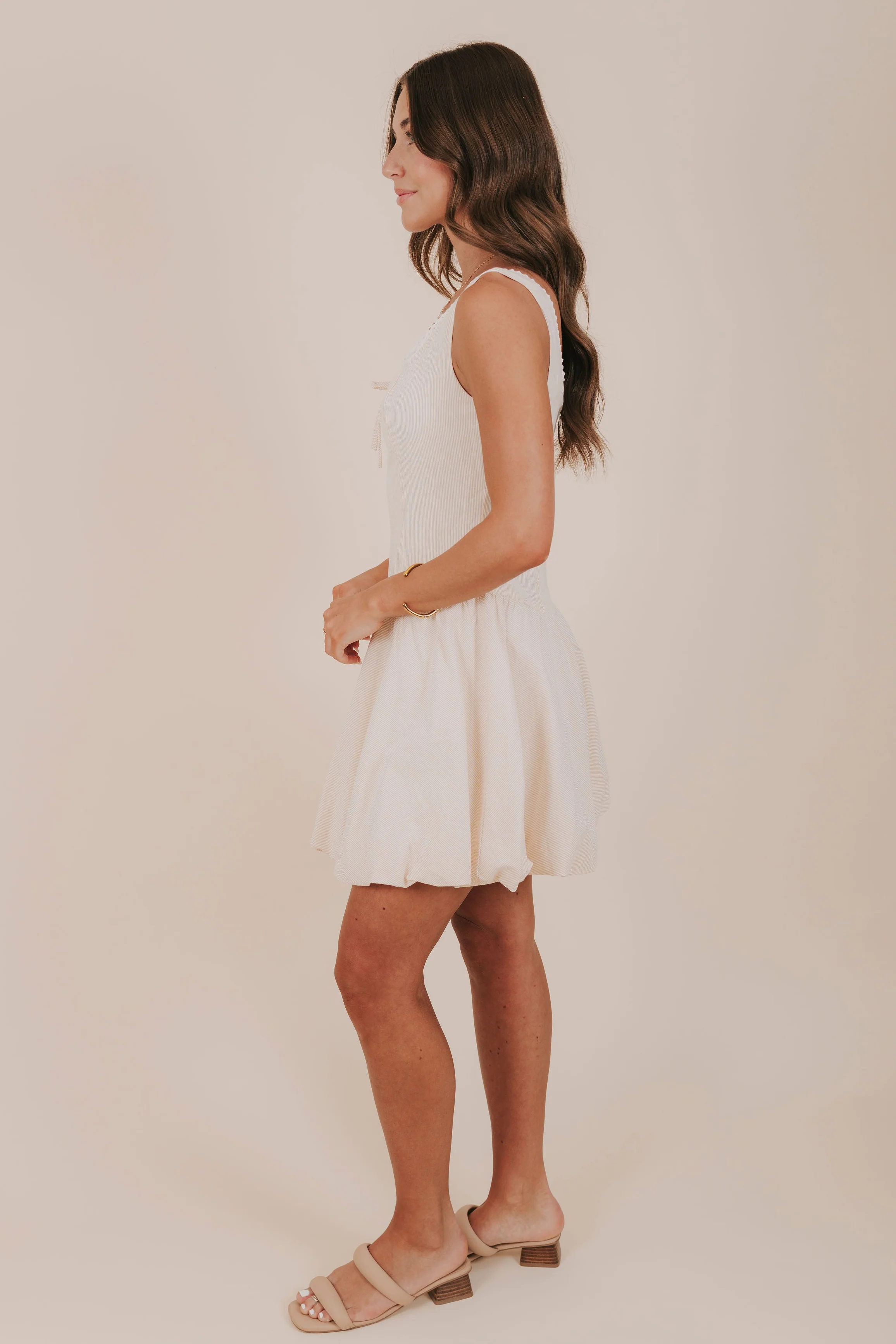 Stand In Your Light Dress - Image 4